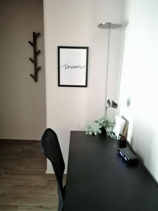 Koukaki Cozy Apartment 5 Minutes To Metro Athens Ngoại thất bức ảnh